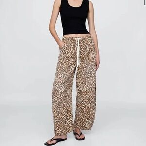 GAP Mid Rise UltraSoft Easy Horseshoe Jeans Leopard